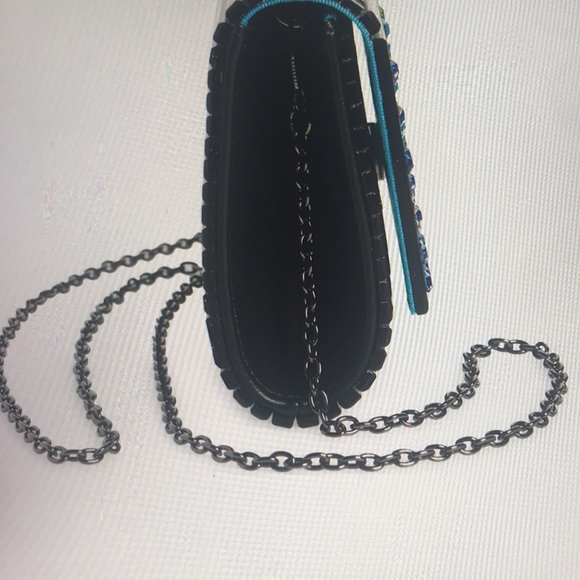 Crystal Embellished Party Clutch
KURT GEIGER LONDON - Picture 7 of 7